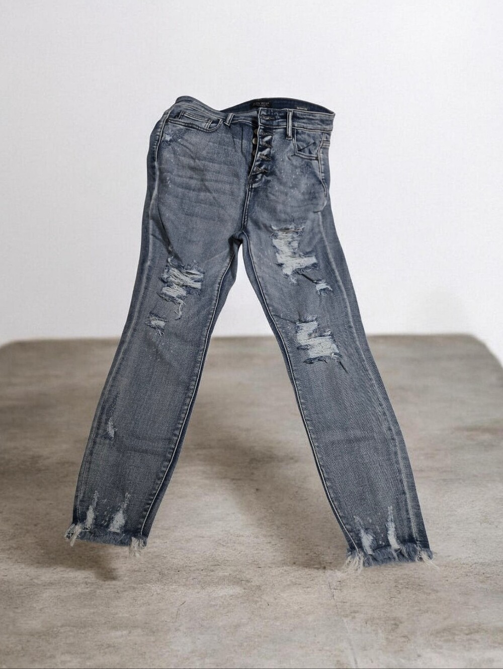 Judy Blue Button Fly Distressed Skinny Jeans Size 13 NWOT!